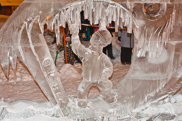 СНЕГОЛЕД, фестиваль ледовых и снежных скульптур